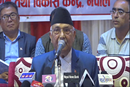 प्रचण्डले प्रतिशोधको राजनीति सुरु गरेको केपी ओलीको आरोप